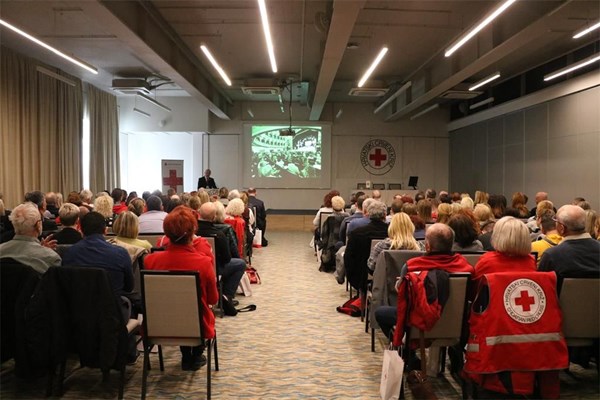 I na ovogodišnjem sastanaku ravnatelja društava Crvenog križa raspravljalo se o mnogim korisnim temama